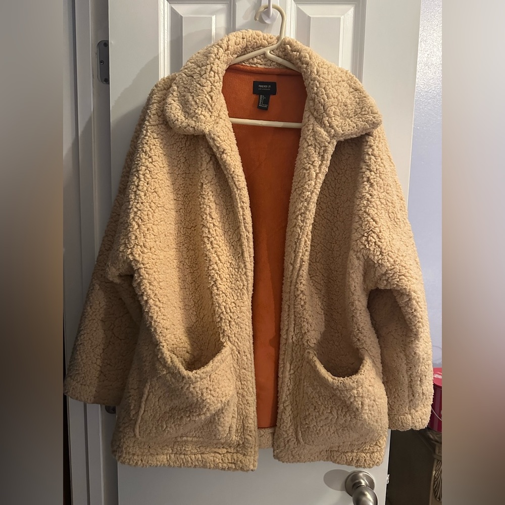 Forever 21 Teddy Bear Sherpa lined jacket. Size Large. Brown.